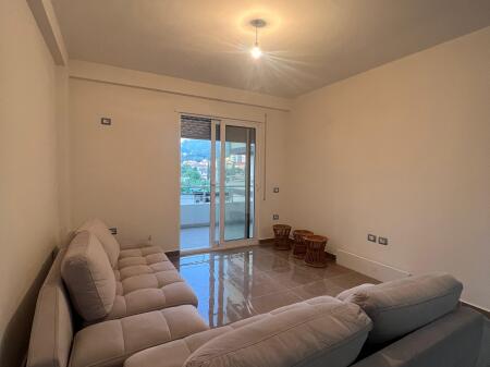 Apartament 2+1 me qera