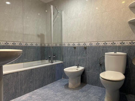 Apartament Me Qera 2+1 Tek Liqeni i Thate (ID B220818) Tirane.