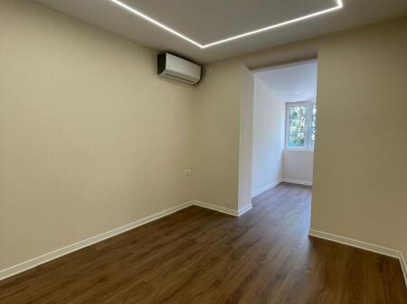Office for rent in Bllok Tirana