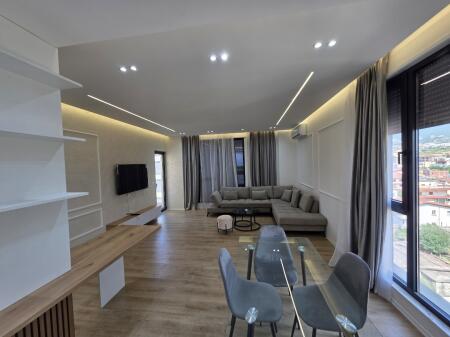 Kompleksi Erlis për Shitje Apartament 3+1+2