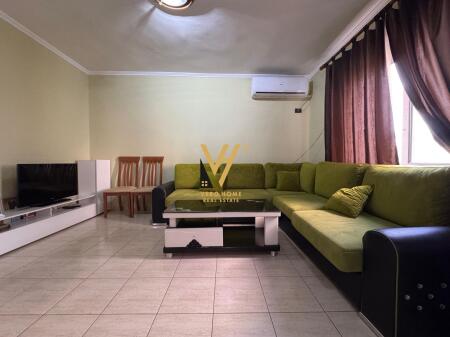 APARTAMENT 1+1 ME QERA TE STADIUMI DINAMO