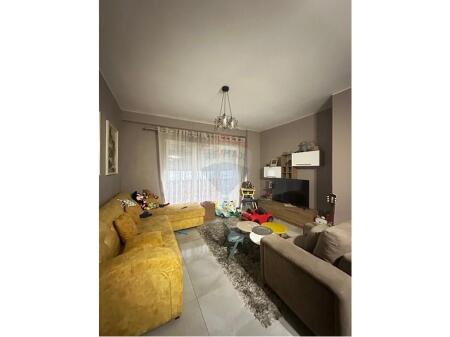 APARTAMENT 2+1 PER SHITJE TE VILA GOLDI