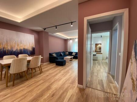 Apartament 1+1 Për Qira në Rrugën Siri Kodra, Tiranë