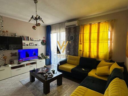 JEPET APARTAMENT 1+1+2BLK TE RRUGA E KOSOVAREVE
