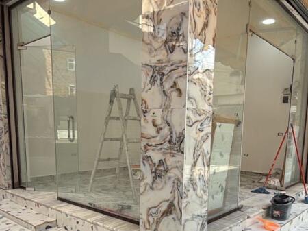 SHOP FOR RENT 22 M2 CENTER