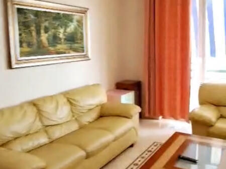An apartment 2+1+2 is offered near the zoo.