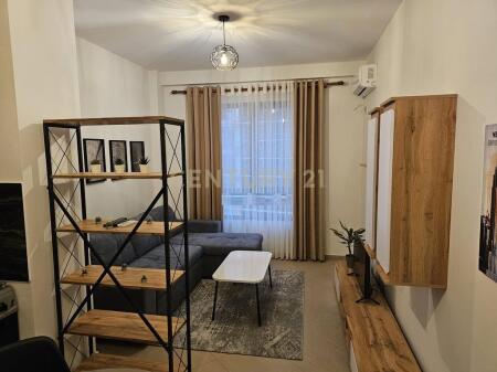 THE ARLIS COMPLEX PHARMACY 10 IS RENTING AN APARTMENT 1+1