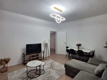 JEPET APARTAMENT ME QIRA 1+1+BALLKON I MBYLLUR "RRUGA E BARRIKADAVE"
