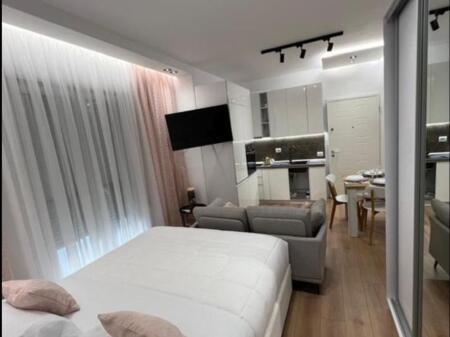 Apartament studio pranë spitalit Nënë Tereza