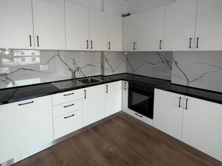 Apartament me qera 2+1 Kamez