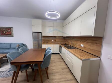 Rent, Apartment 2+1+2, Dibra Street, Tirana.