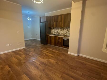 Kompleksi Fresk Tom Doshi Shitet Apartament 2+1
