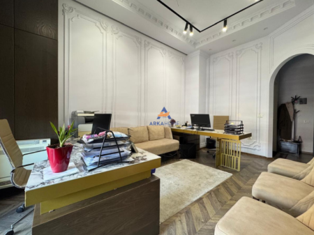 FOR SALE BUSINESS ENVIRONMENT 700M2 NEAR AMERICAN HOSPITAL 3.