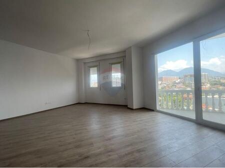 Ofrohet per shitje apartament i tipologjise 2+1 ne Paskuqan te White Palace.