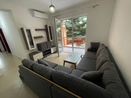 2+1, furnished, at 2 Palmat, price 530 euro