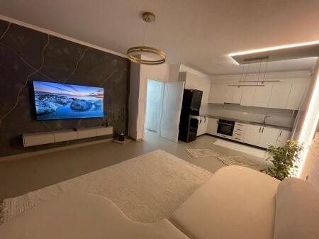 Shitet Apartament 2+1+2 – Unaza e Re!