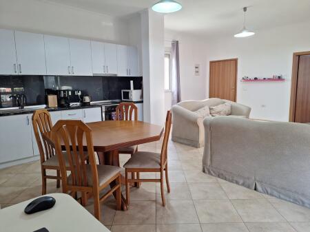 Apartament 1+1 për qera te Qytet Studenti