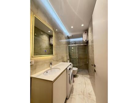 CASSA ITALIA, APARTAMENT 1+1 ME QIRA!