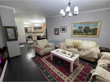 Shitet apartament 2+1, Astir