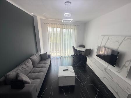 SHITET APARTAMENT 1+1, TEK MALI ROBIT !!