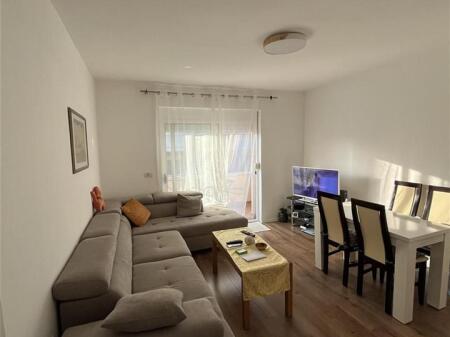 Apartament 2+1 për Shitje – I Rikonstruktuar dhe Gati për Banim!