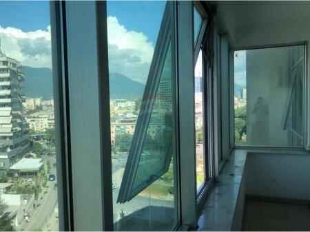 Office for Rent Zogu Zi