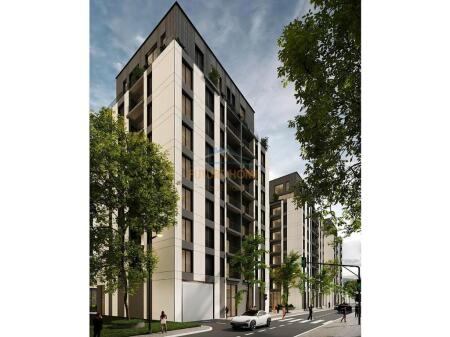 Shitet, Apartament 1+1, Rruga 5 Maji, Tirane.