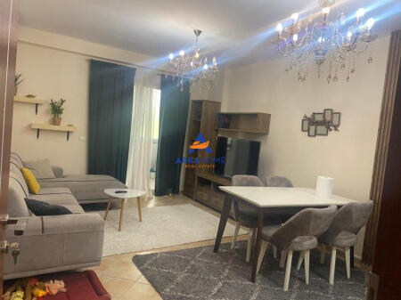 APARTAMENT ME QERA 1+1+BALLKON "KOMUNA E PARISIT".