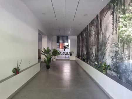 SHOP FOR RENT 55 M2 NEW MARKET