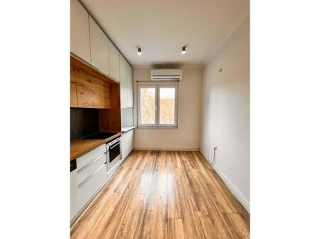 KAVAJES STREET WE OFFER FOR RENT A 2+1 LIVING OR OFFICE SPACE