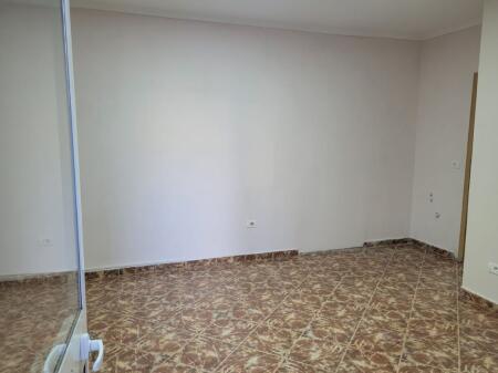 For rent business space (Foreign Language School)