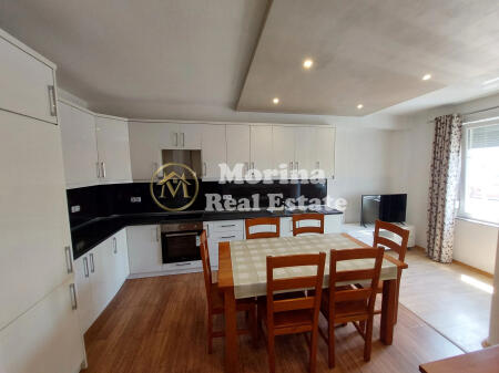 Për qira! Apartament 2+1, Rruga: "5 Maji".