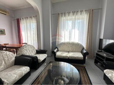 Apartament 2+1 për qira në Shallvaret
