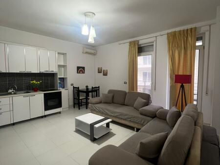 1+1 apartment for rent at the botanical garden