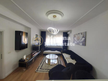 Shitet, Apartament 2+1.