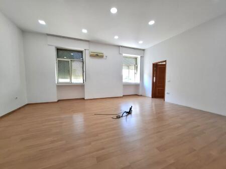 For Rent: Office (280m2) 📍Blloku / Twin Towers | 5 Work Rooms + Kitchen & 3wc