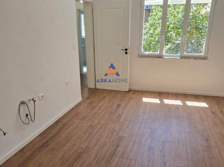 FOR SALE APARTMENT 1+1 "TE MOZAIKU I TIRANES".