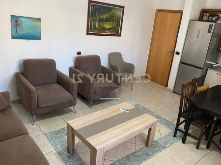 Apartament për shitje 1+1 në Ali Dem, Pranë Burgut të Grave