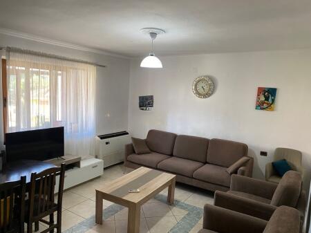 Shitet apartament 1+1 ne Ali Dem, Tek Burgu Grave!
