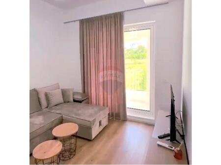 Apartament 1+1 për qira tek Kompleksi Mangalem
