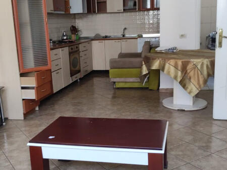 Qera, Shtëpi private 1+1, Stacioni i Trenit