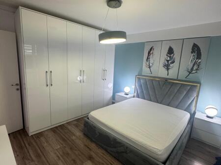 Shitet apartament 1+1 ne Bllok prane LSI