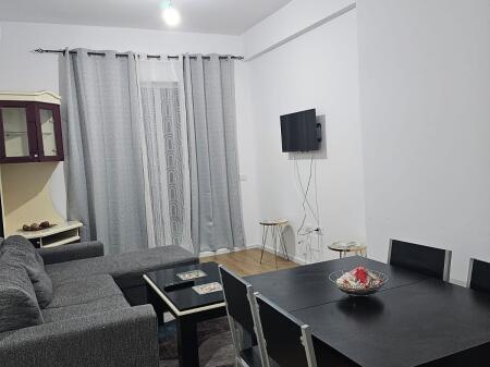 Jepet me qera Apartament 1+1 Ali Demi