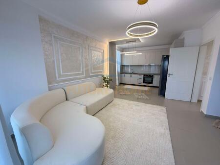 Shitet Apartament 2+1+2, Unaza e Re