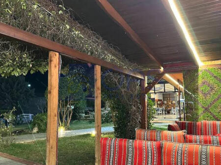 Bar restorant për qira në Vore