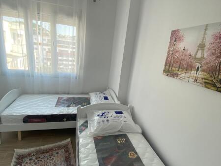 Apartamenti 2+1 për qira në Misto Mame