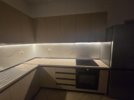 Apartament 1+1 për Qira – Përballë Kristalit, pranë Unazës