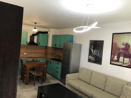 Jepet Me Qera Apartament 2+1+2 Tualete