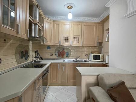 APARTAMENT 2+1 ME QIRA - ISH-PARKU I AUTOBUZAVE