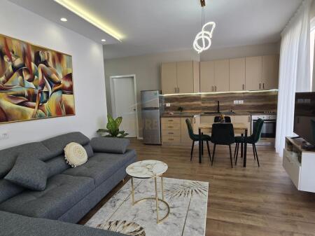 Qera, Apartament 2+1, Rruga e Barrikadave